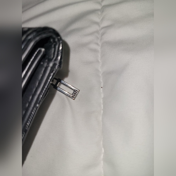 Black and Silver Guess Wallet - Picture 5 of 10